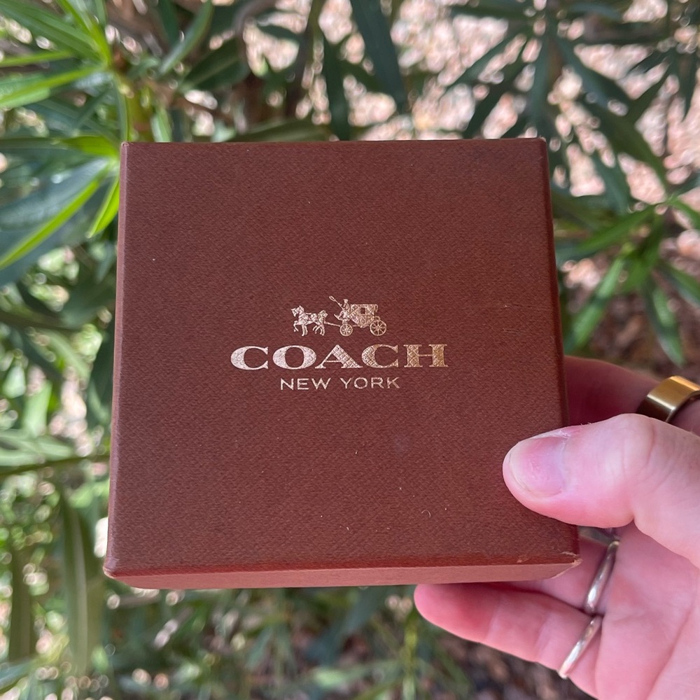 Coach Silver Watch Timeless Accessory - Picture 6 of 7